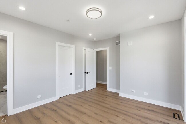 Building Photo - 2718 Budd St