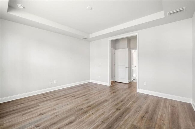 Building Photo - Waterways