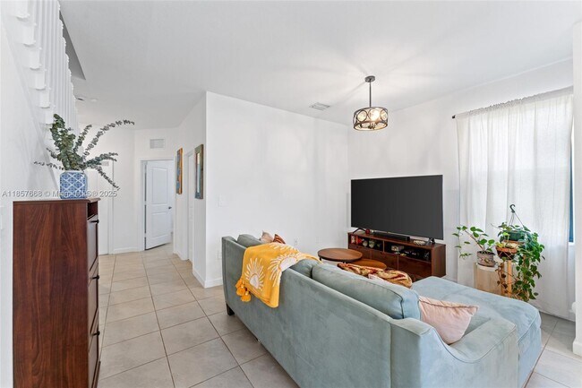 Building Photo - 11755 SW 246 Terrace