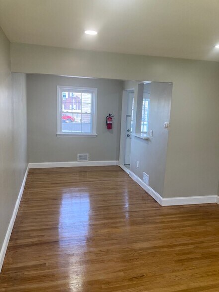 Building Photo - 1288A Teaneck Rd