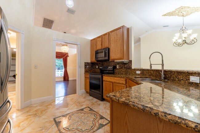Building Photo - 2853 SE Melaleuca Blvd