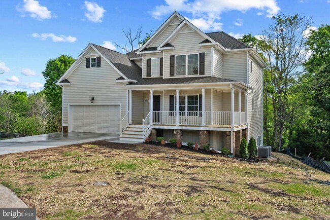 Building Photo - 106 Mate Ct