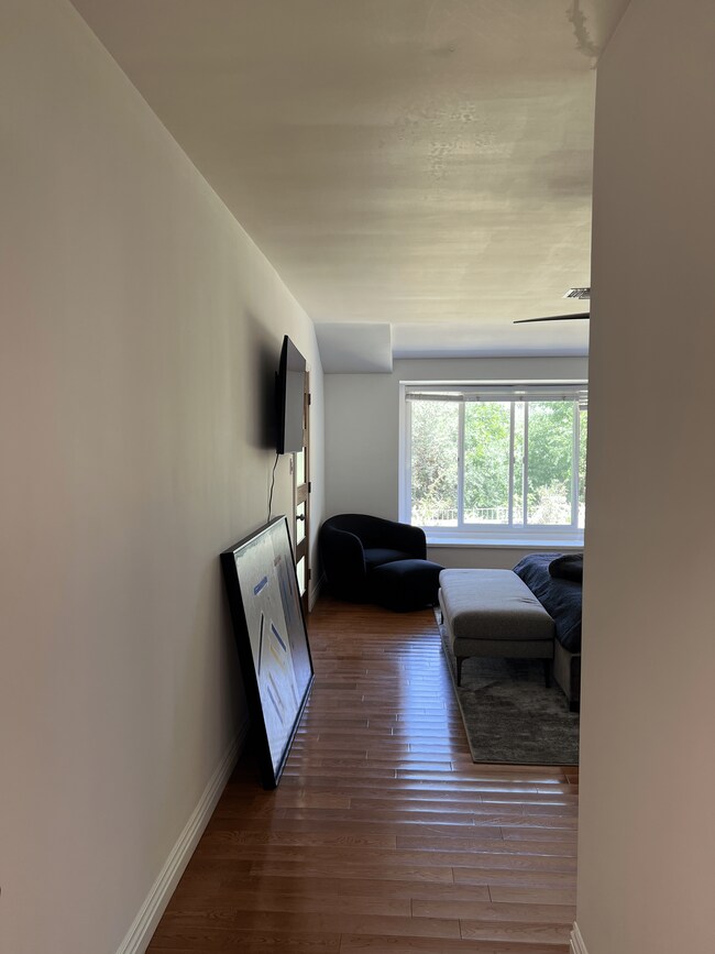 Building Photo - 1811 Coro Terrace
