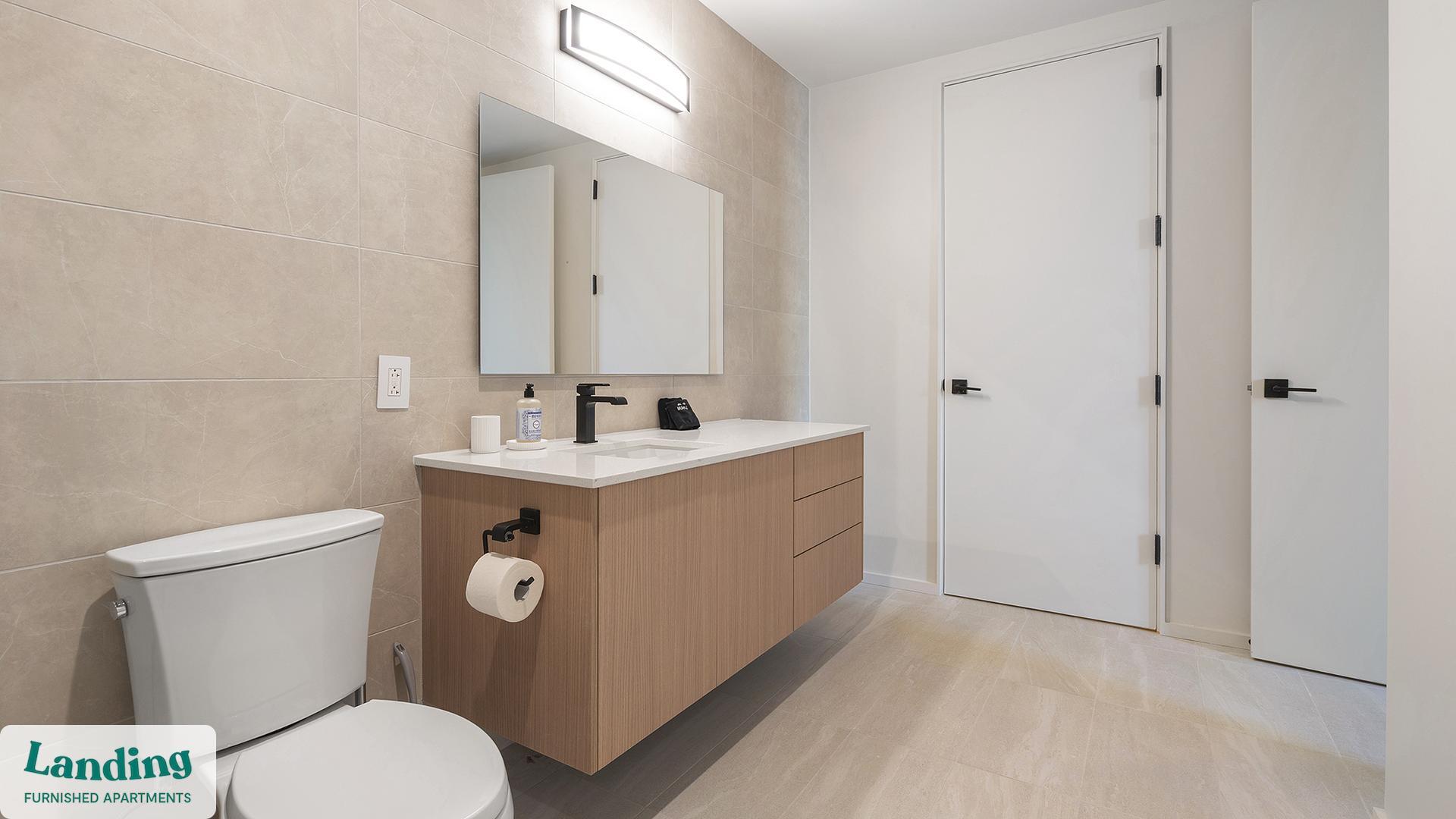 Building Photo - 143 E Commerce St