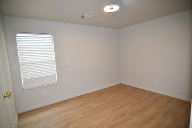 Building Photo - 3906 Pebble Garden Ln