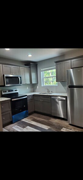 Building Photo - 1262 Jessica Loop
