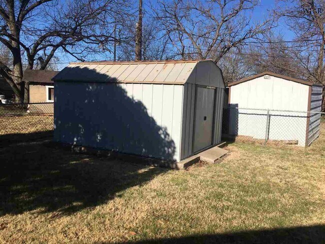 Building Photo - 1438 Harris Ln