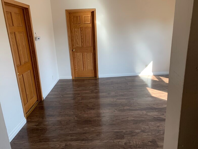 Living Room - 3508 3rd St NE