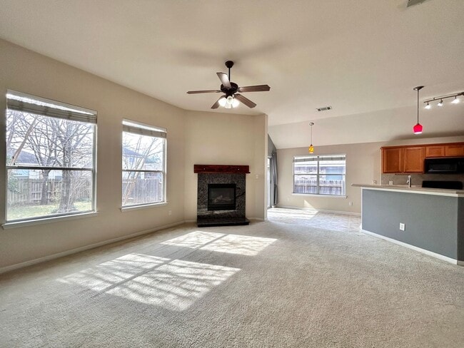 Building Photo - 1709 Bush Coat Ln