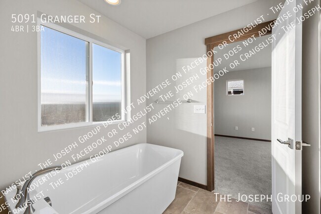 Building Photo - 5091 Granger St