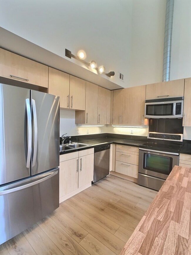 Building Photo - Modern Loft in Historic Plant 51 in Downtown San Jose