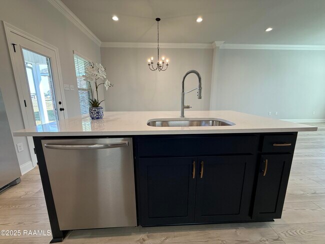 Building Photo - 135 Ridley Ln