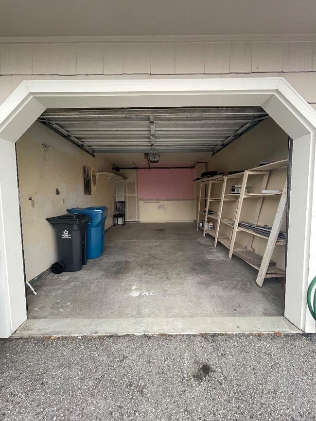 Building Photo - 741 Pointe Pacific Dr