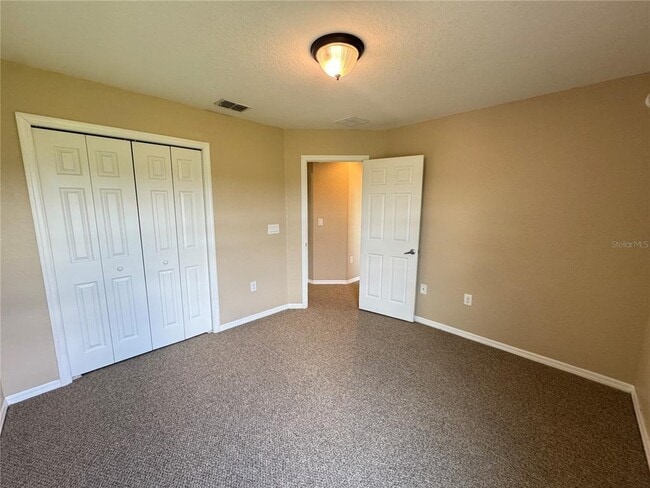 Building Photo - 4876 Summerfield Cir