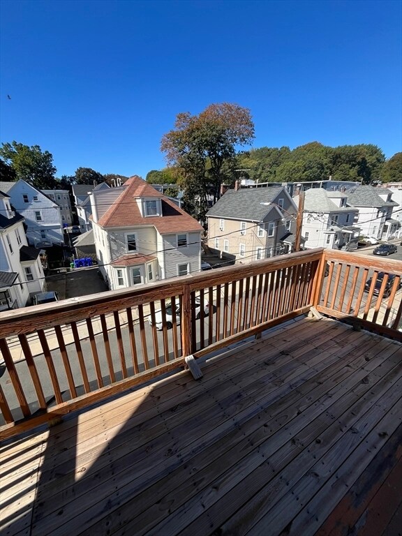 Building Photo - 39 Montfern Ave