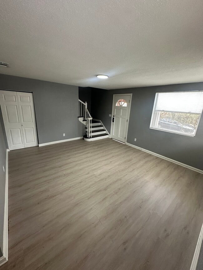 Building Photo - 3150 Belden Cir