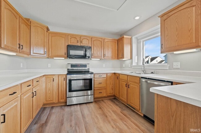 Building Photo - 1128 Amastar Cove