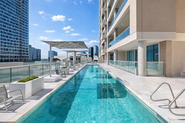 Building Photo - 2408 Victory Park Ln