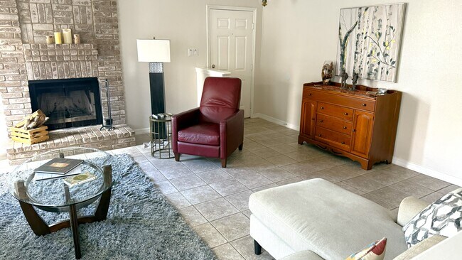 Building Photo - 13826 Fairway Hedge