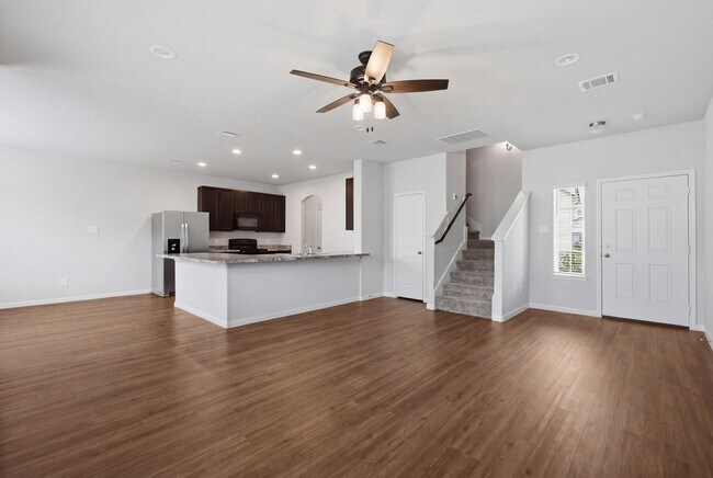 Building Photo - 988 Rice Dr