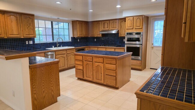 Building Photo - Bell Canyon 5-Bedroom Home with Panoramic Valley Views – Expansive Yard & Gated Community