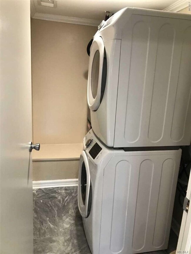 Building Photo - 287 Sagamore Hills Dr