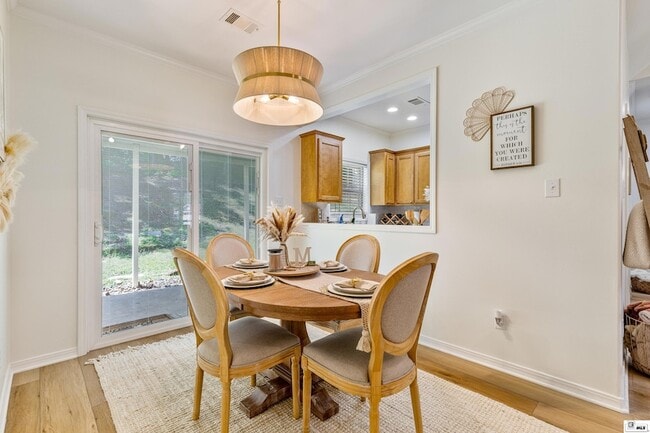 Building Photo - 113 Arbor Cove Cir
