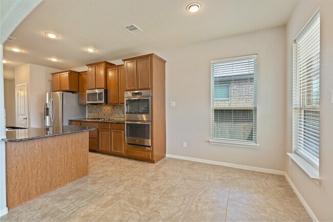 Building Photo - 11614 Lantana Reach Dr