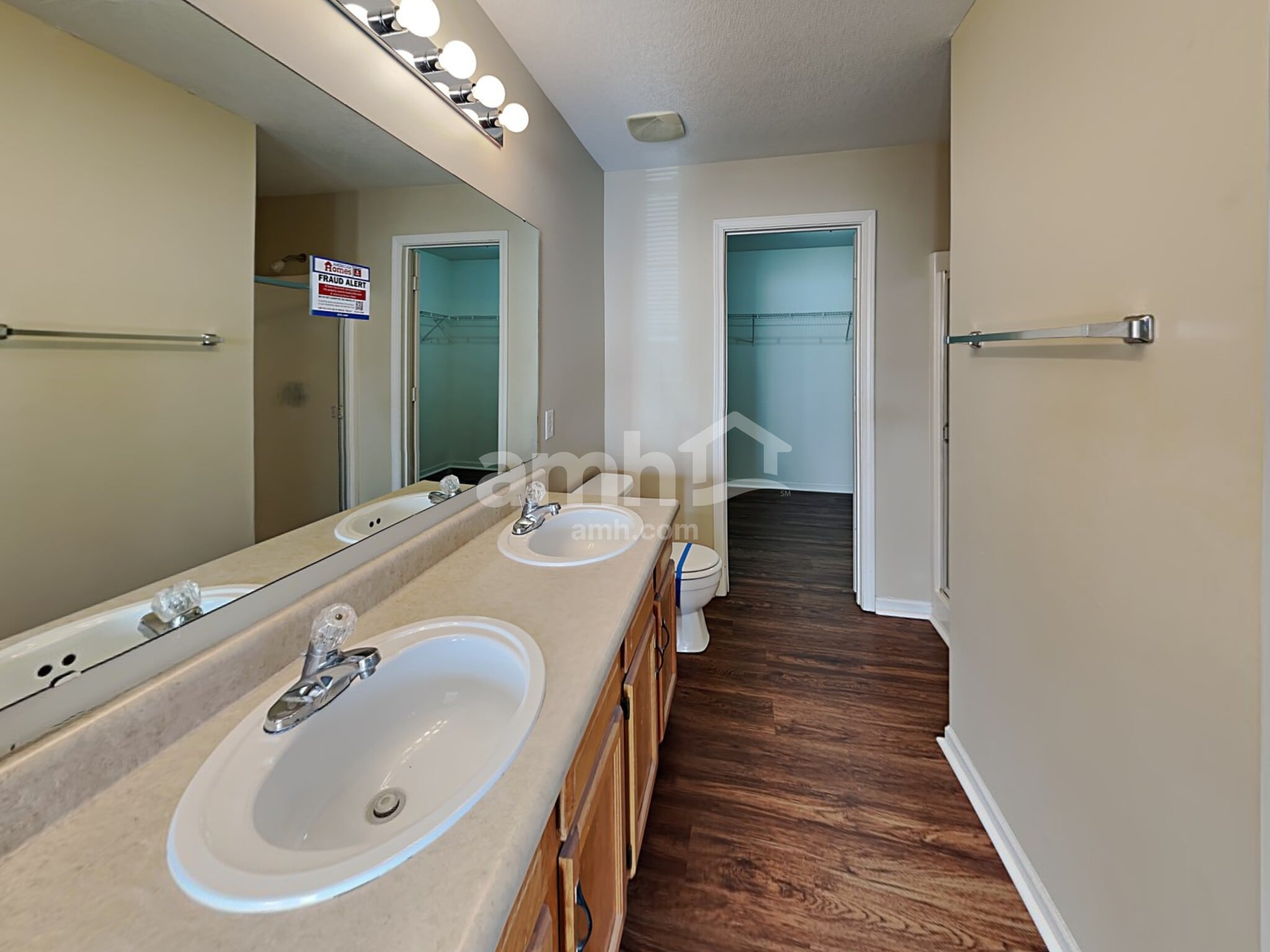 Building Photo - 7214 Dublin Ln