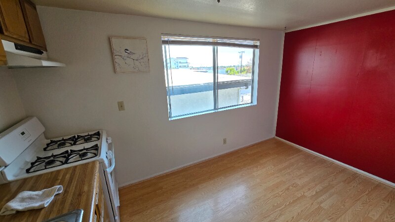 Building Photo - 4446 W 136th St