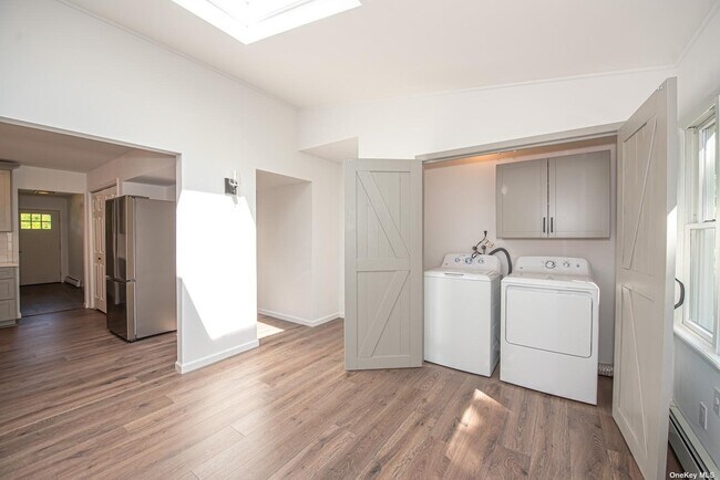 Building Photo - 22 Eastover Dr