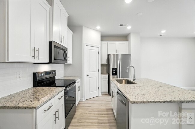 Building Photo - 1741 Braemar Vlg Dr
