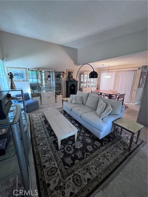 Building Photo - 544 Via Estrada