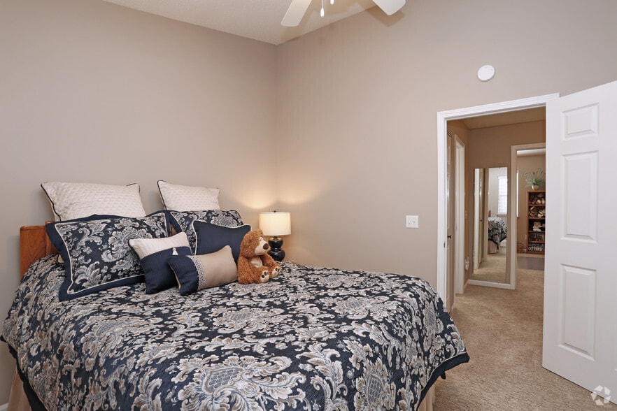 Lake View Apartments 2331 Lakeview Dr Erie PA 16506 Apartment Finder