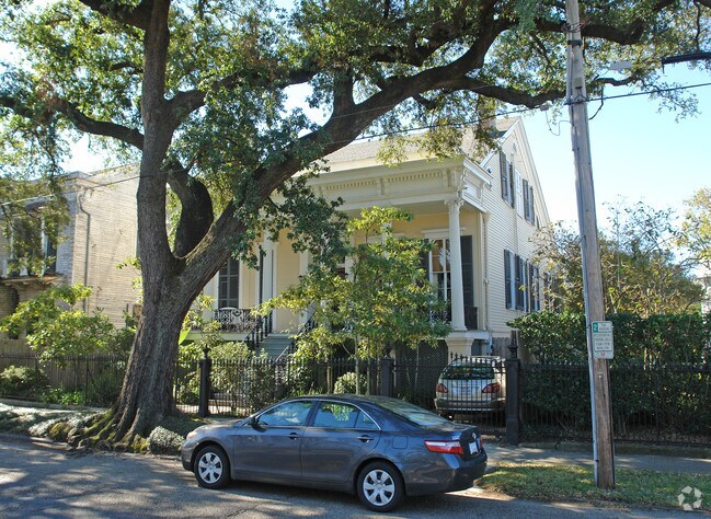 Primary Photo - 1224 Jackson Ave