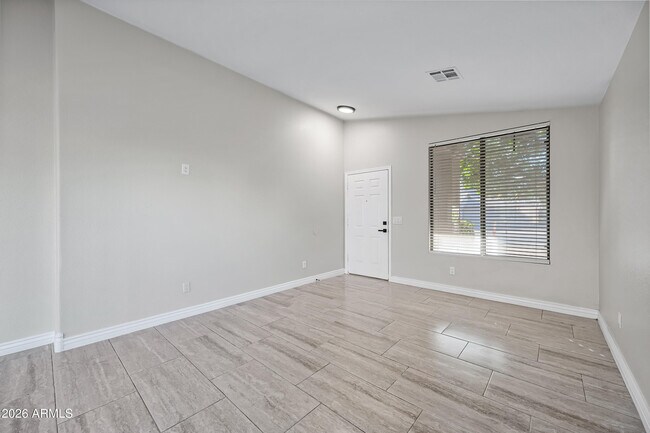 Building Photo - 10614 W Crimson Ln