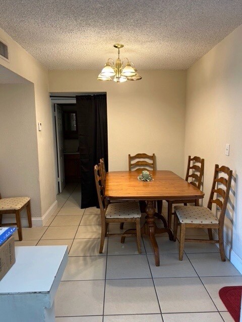 dining room - 470 NW 20th St
