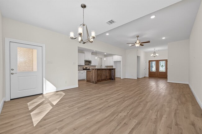 Building Photo - 12879 Oak Barrel Rd