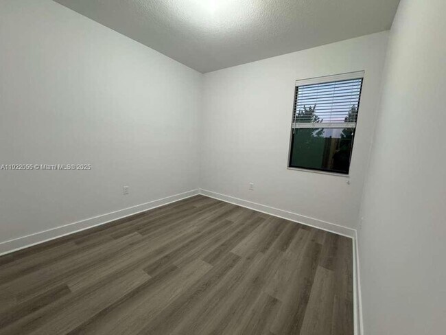 Building Photo - 10473 NW 82nd St