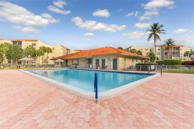 Building Photo - 1800 SW 81st Ave