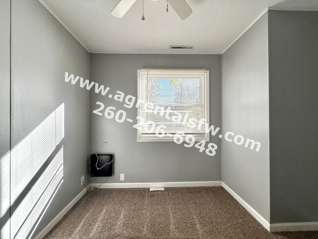 Building Photo - 3 bedroom house