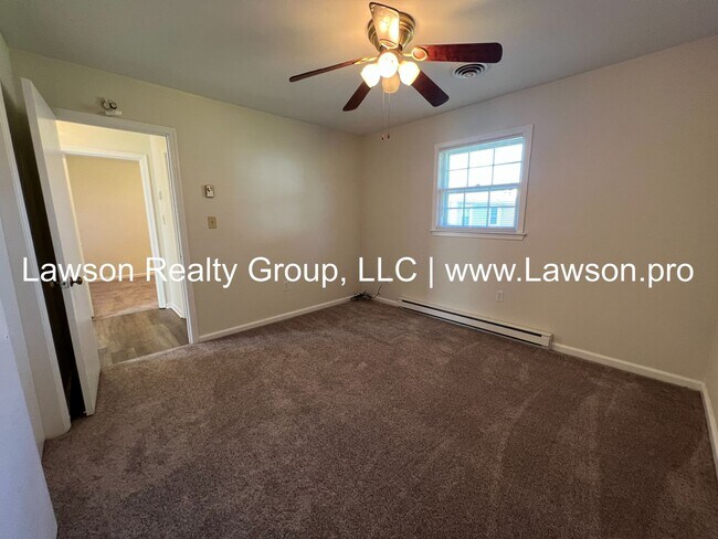 Building Photo - Moran 623-625