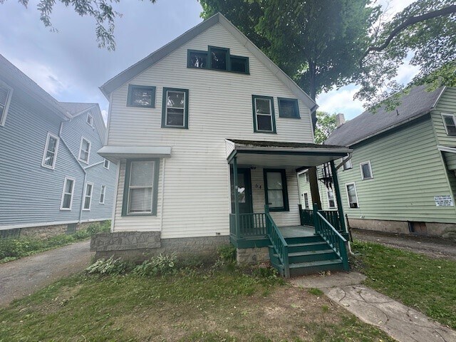 Building Photo - 64 Edmonds St
