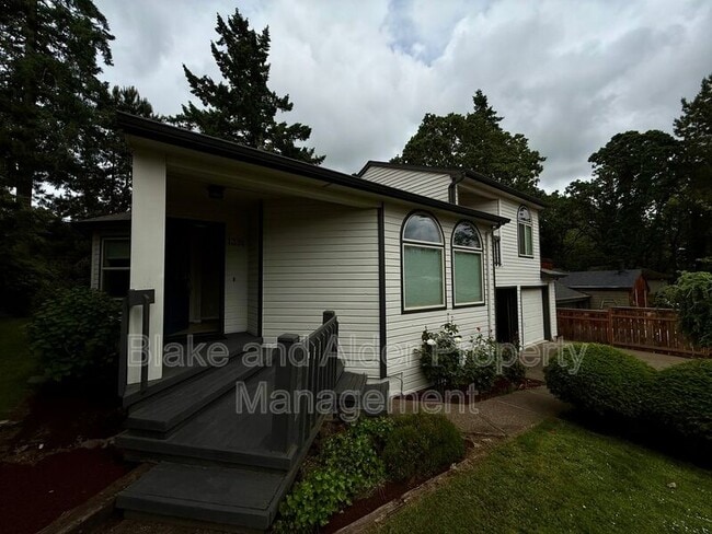 Building Photo - 1331 Westbrook Dr NW