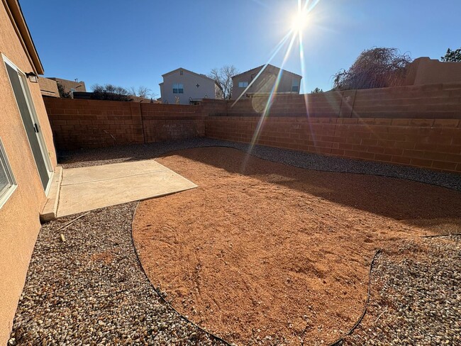 Building Photo - Beautiful Updated Home in Ventana Ranch!