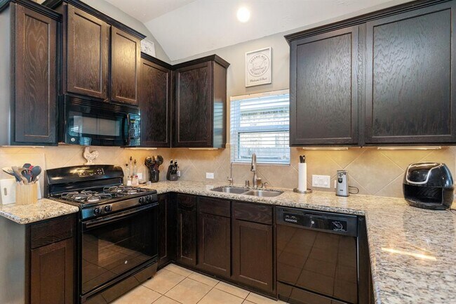 Building Photo - 3056 Winterberry Ln