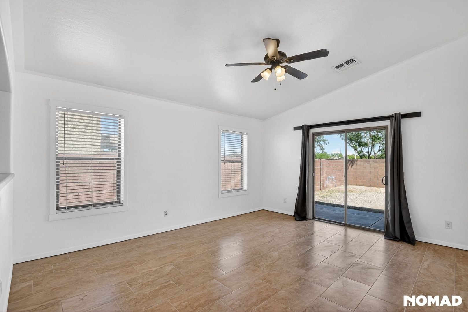 Building Photo - 5719 S 31st Dr