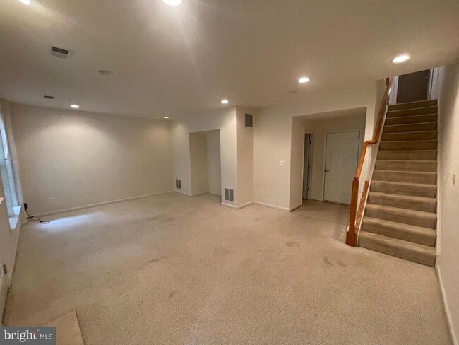 Building Photo - 41943 Cinnabar Square