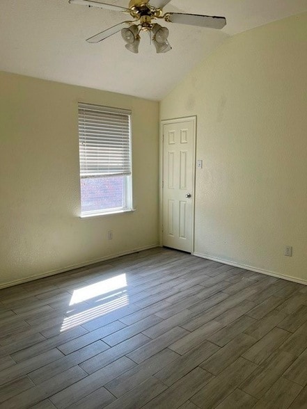 Building Photo - 12513 Viewpoint Ln