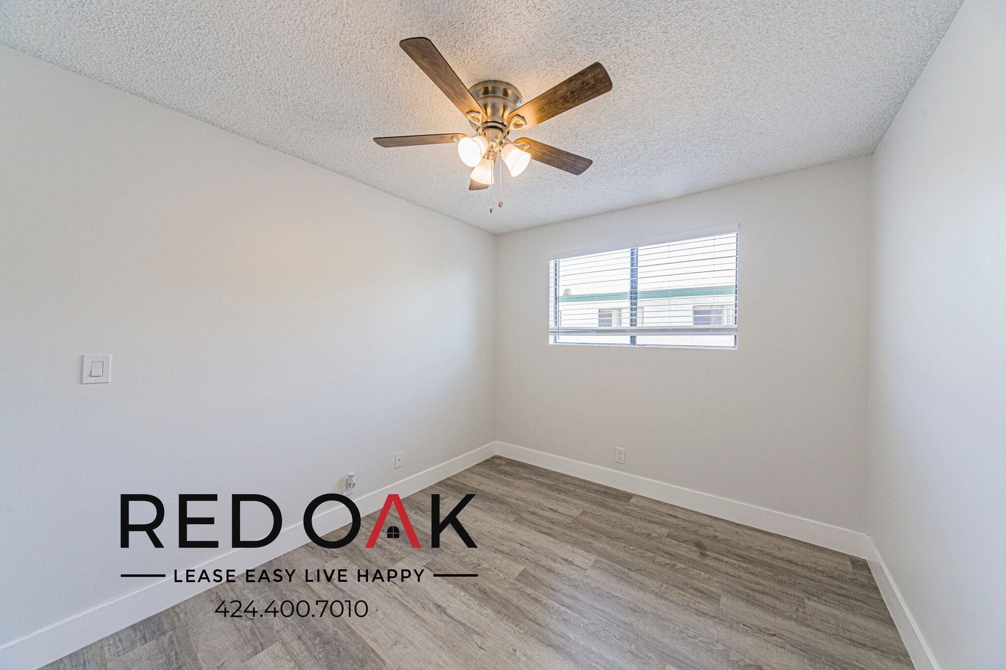 Building Photo - 12883 San Fernando Rd